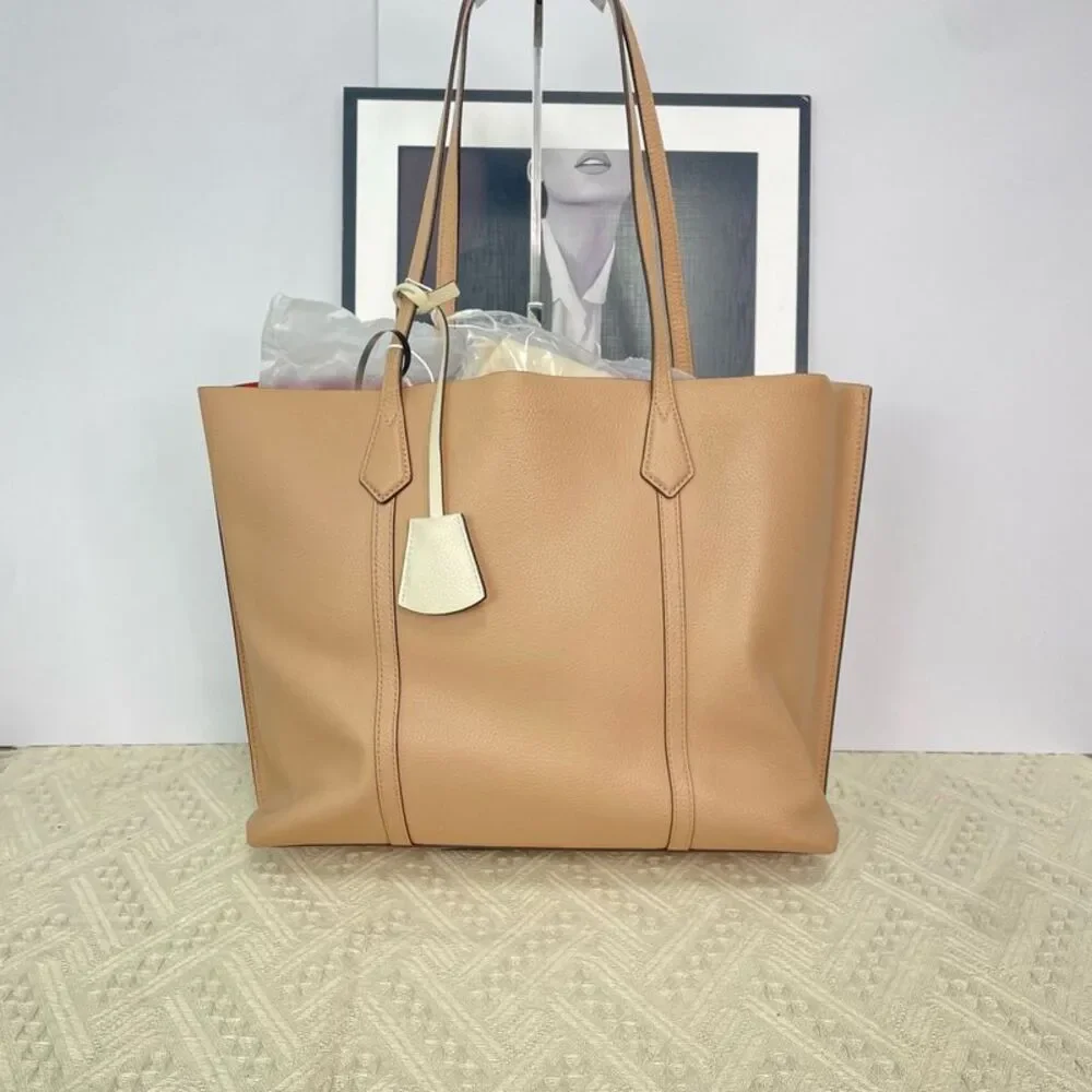 Tory Burch Women Pre-Loved Bag Very Good Condition